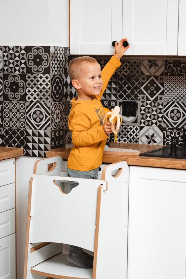 Kitchen Helper Montessori | 2w1 Step | Wieża + Stolik z Blatem | Pomocnik Kuchenny dla Dzieci - obrazek 5